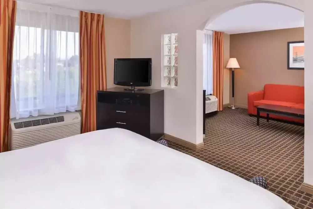 photo 1 of Quality Inn & Suites