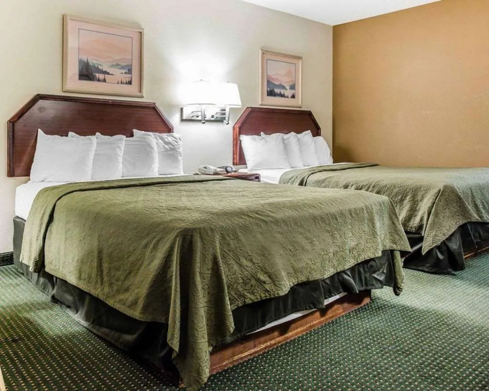 photo 1 of Quality Inn & Suites Stockbridge