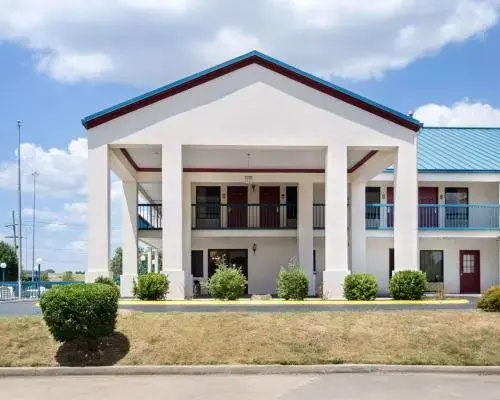 photo 1 of Quality Inn & Suites