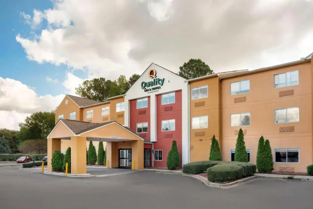 photo 1 of Quality Inn & Suites Birmingham