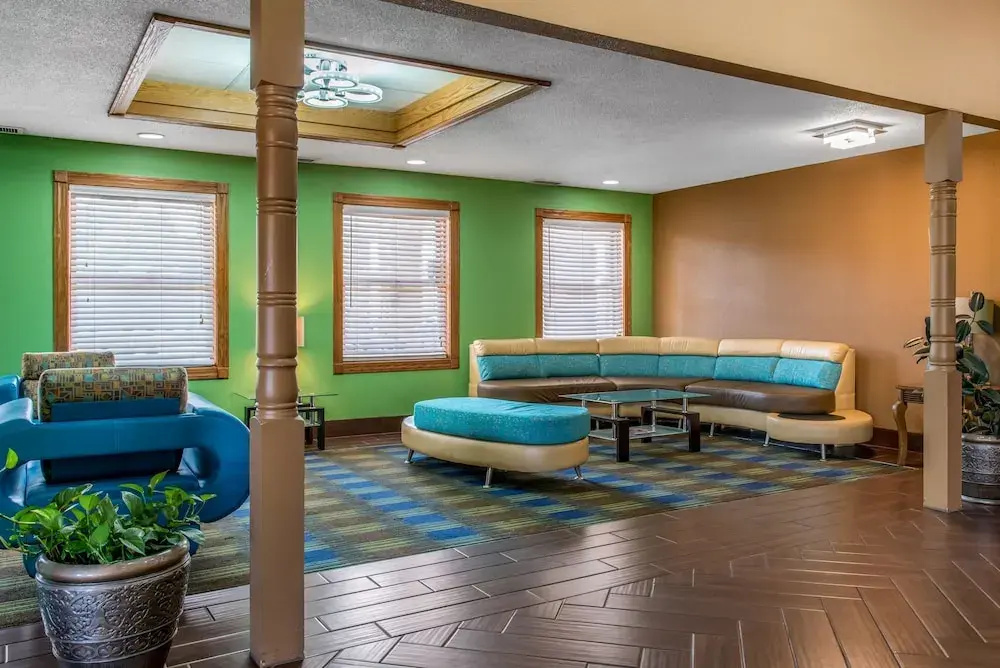 photo 1 of Quality Inn & Suites Bedford West