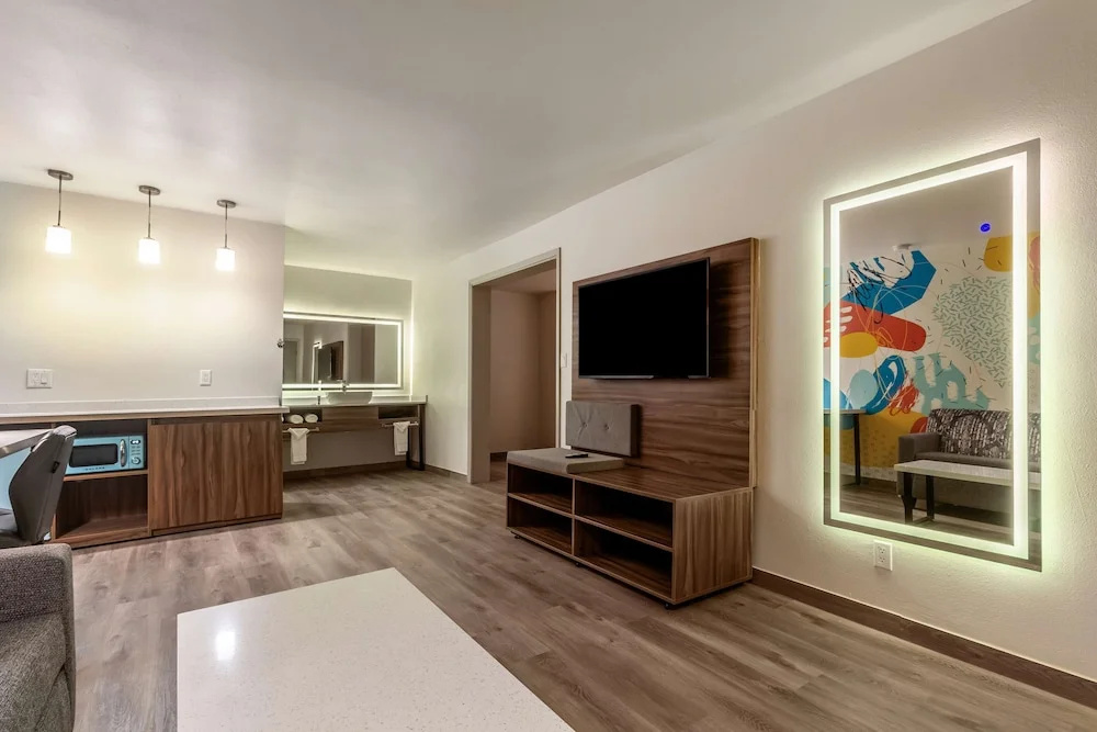 photo 1 of Quality Inn & Suites Galleria/westchase