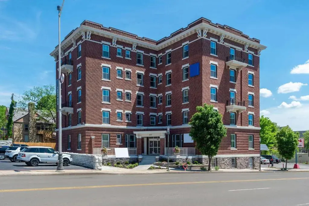 photo 1 of Quality Inn & Suites Kansas City Downtown