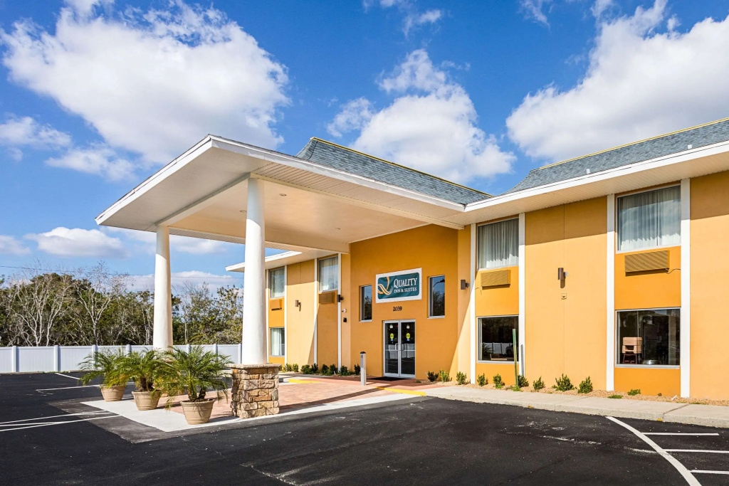 photo 1 of Quality Inn & Suites Heritage Park