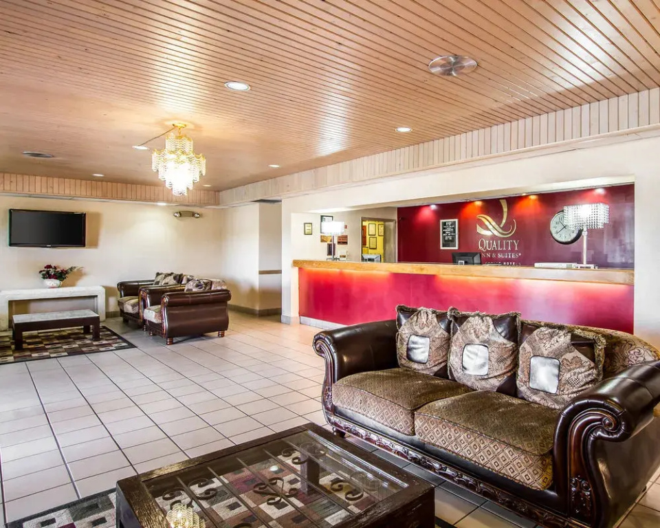 photo 1 of Quality Inn & Suites Mesa