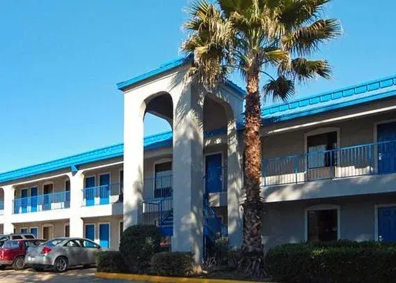 photo 1 of Quality Inn & Suites West - Energy Corridor