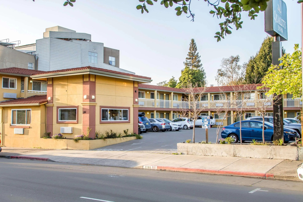photo 1 of Quality Inn University
