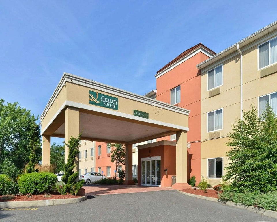 photo 1 of Quality Suites Stratford