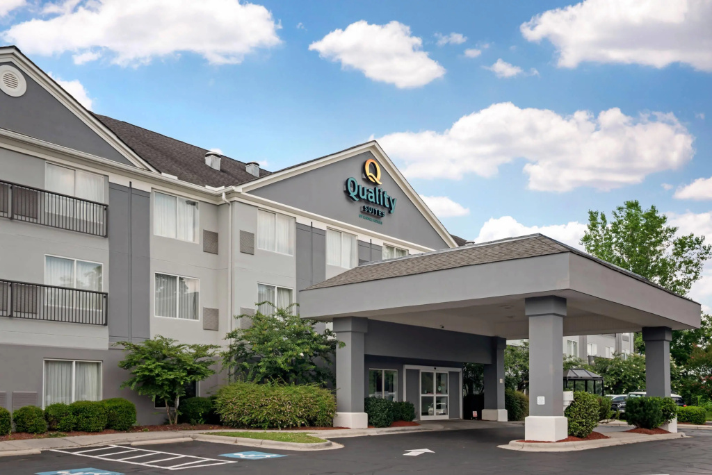 photo 1 of Quality Suites Pineville - Charlotte