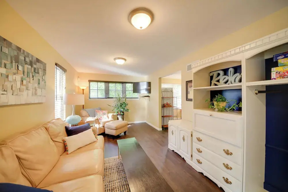 photo 1 of Quiet St Charles Cottage w/ Patio & 4 Acres