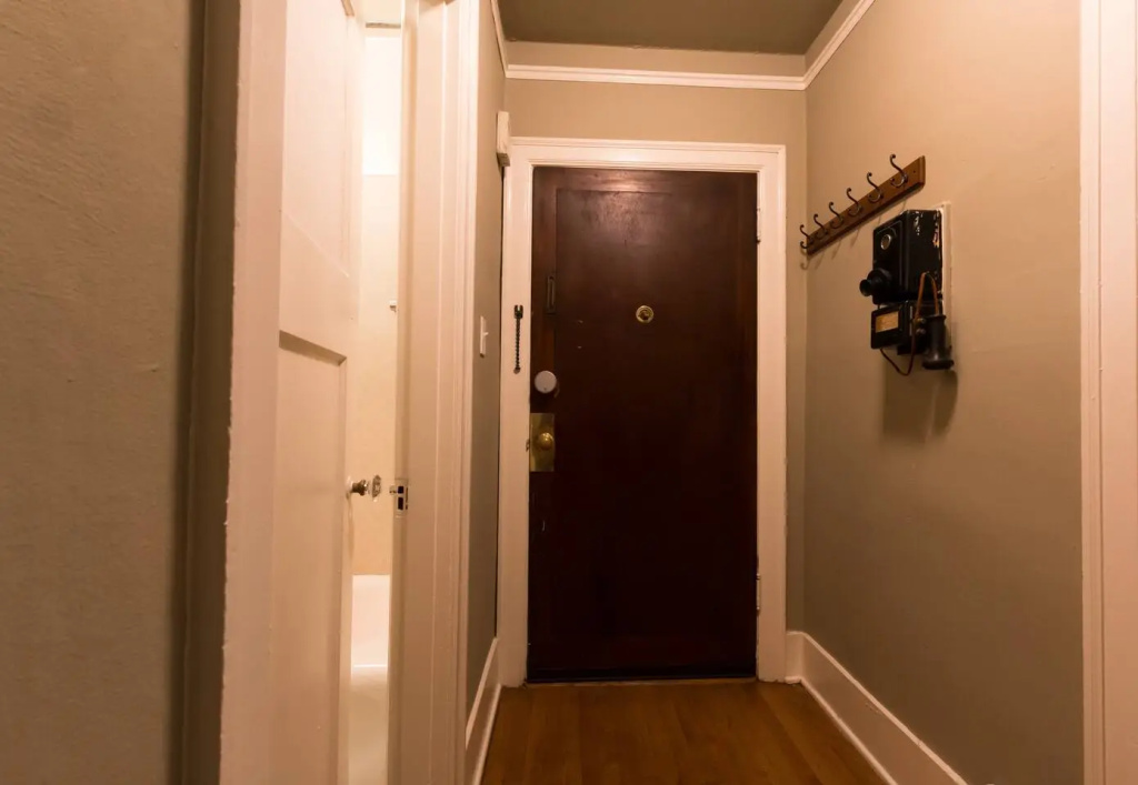 photo 1 of Quirky Downtown Condo, Long Term Stay Discounts!