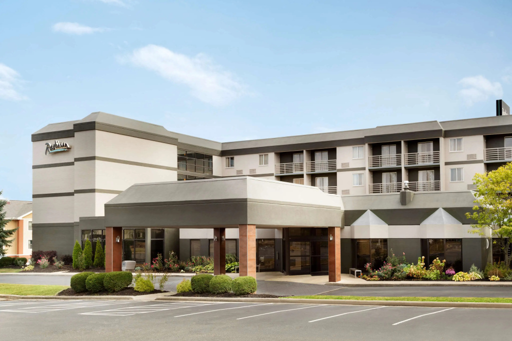 photo 1 of Radisson Hotel Akron/Fairlawn