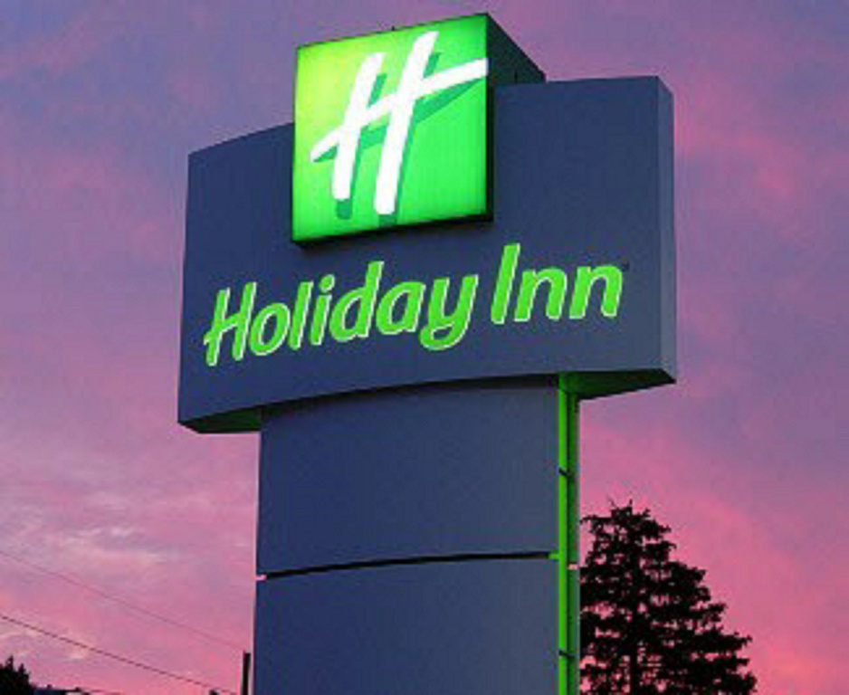 photo 1 of Hotel RL Cleveland Airport West