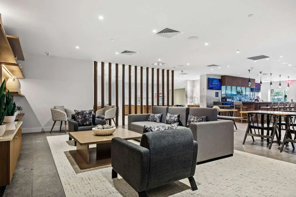 photo 1 of Doubletree By Hilton New York Jfk Airport Hotel