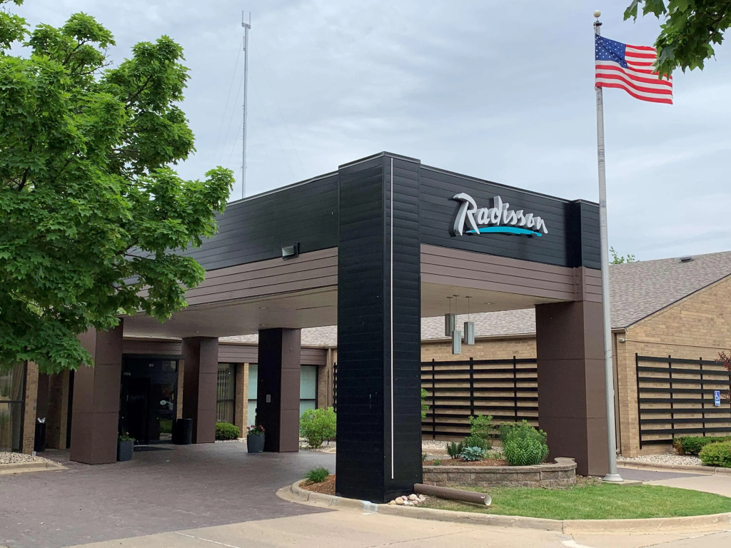 photo 1 of Radisson Hotel Madison
