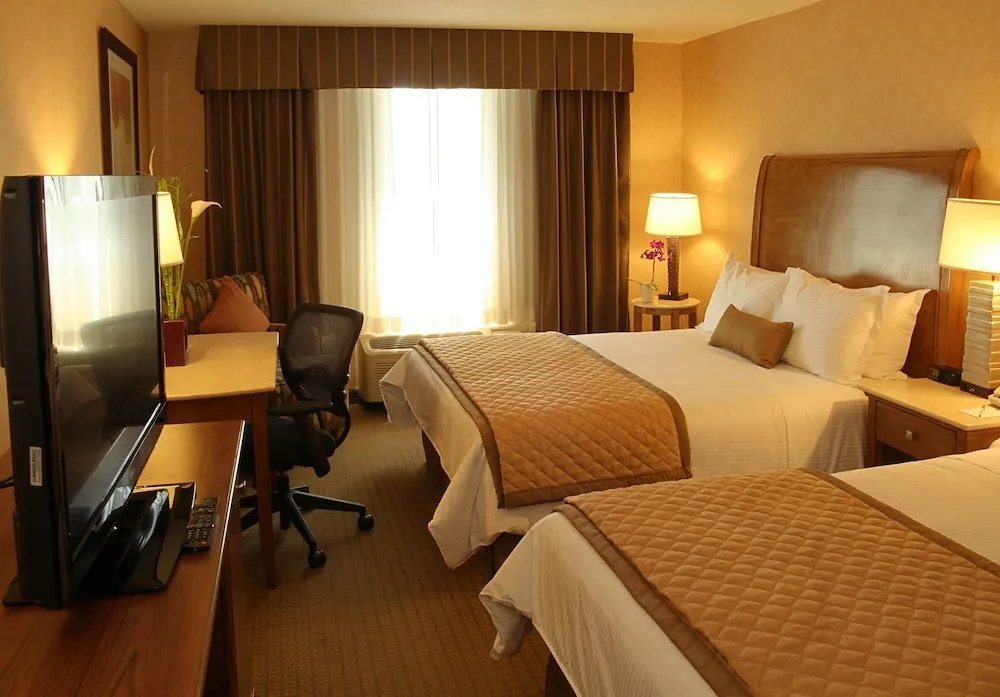 photo 1 of Radisson Phoenix City Center