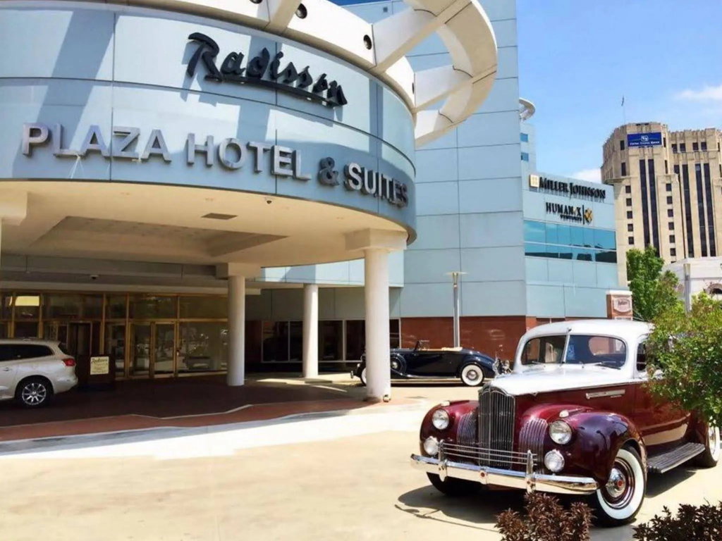 photo 1 of Radisson Plaza Hotel at Kalamazoo Center