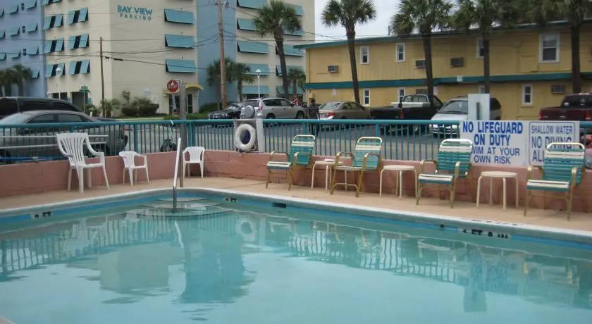 photo 1 of Rainbow Court Annex Motel