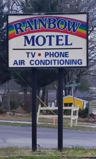 photo 1 of Rainbow Motel