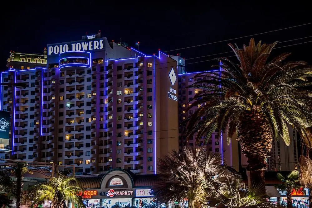 photo 1 of Raintree At Polo Towers, Las Vegas