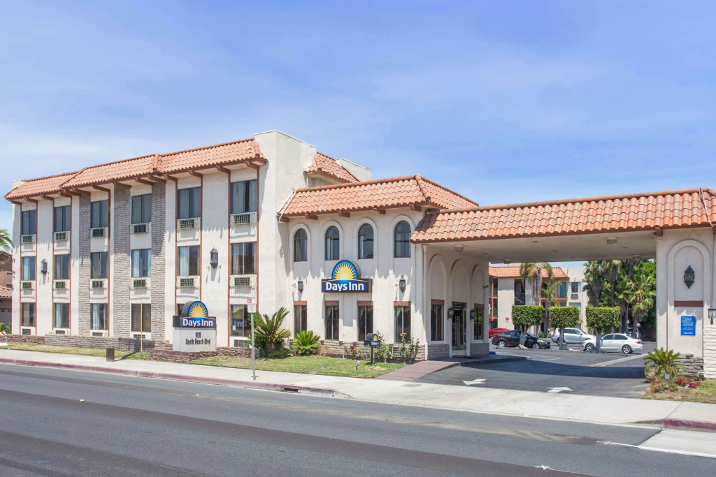 photo 1 of Days Inn by Wyndham Anaheim Near the Park