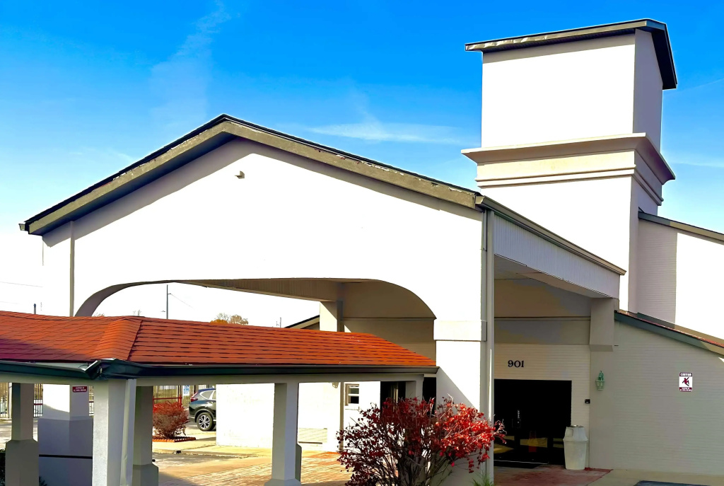 photo 1 of Ramada by Wyndham Columbia