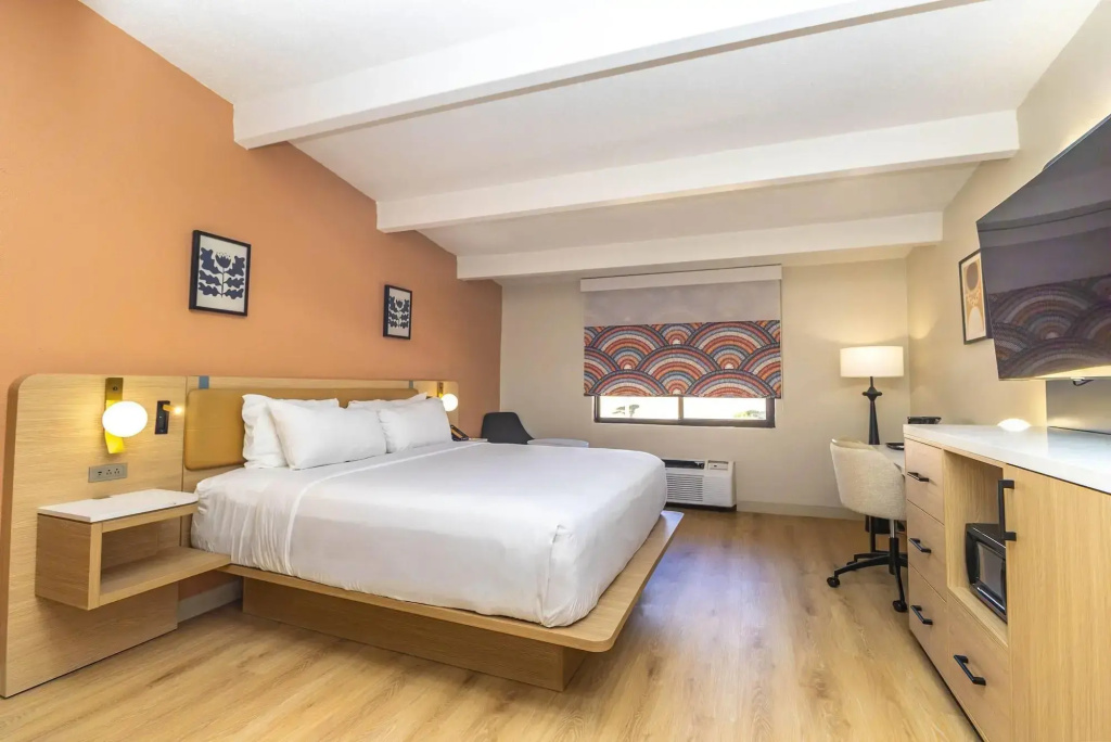 photo 1 of Ramada by Wyndham Davenport Orlando South