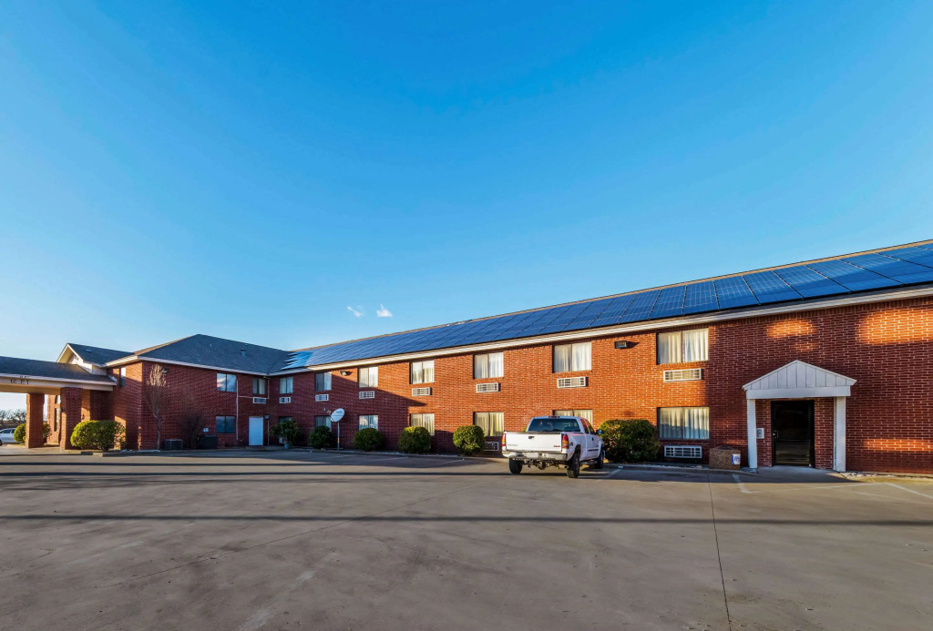 photo 1 of Rodeway Inn Decatur