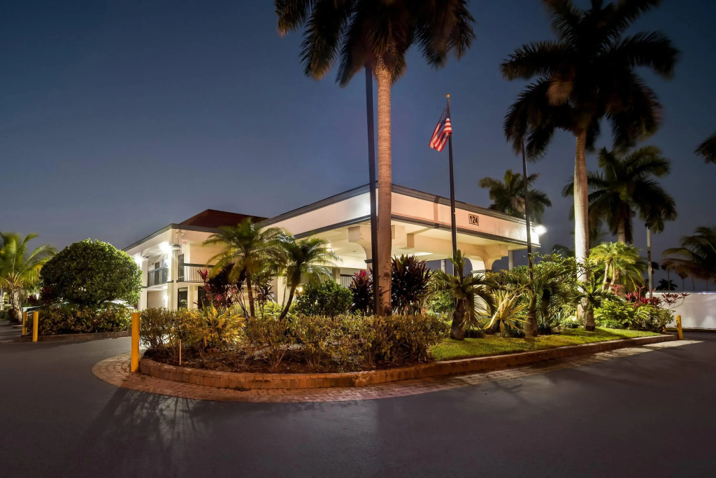 photo 1 of Days Inn by Wyndham Florida City