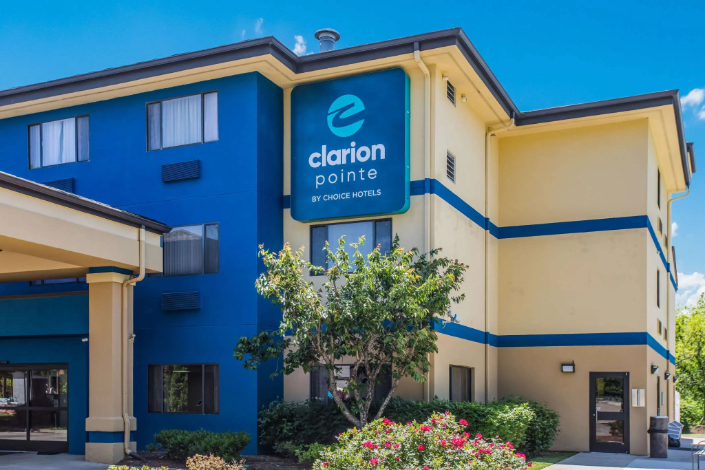 photo 1 of Clarion Pointe Franklin - Nashville Area