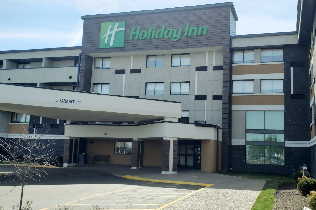 photo 1 of Holiday Inn Indianapolis Airport Area N by IHG