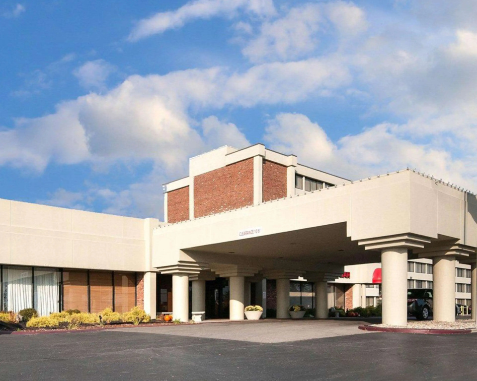 photo 1 of Rodeway Inn Indianapolis I-70