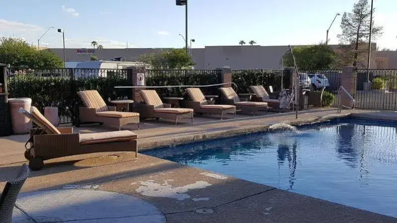 photo 1 of Ramada Glendale