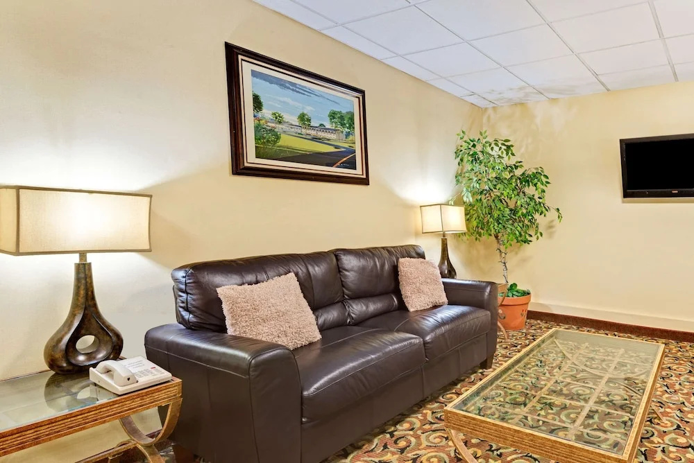 photo 1 of Ramada Kittery
