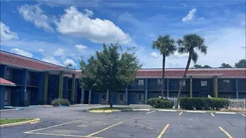 photo 1 of Jax Inn Jacksonville Downtown