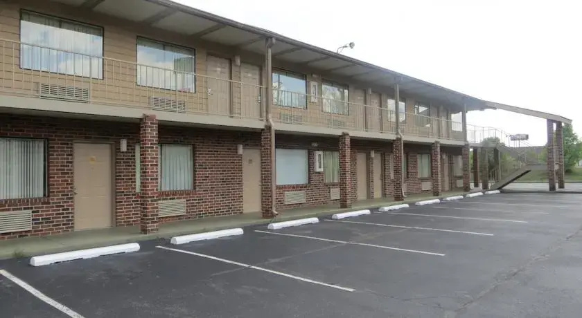photo 1 of Red Roof Inn & Suites Cleveland