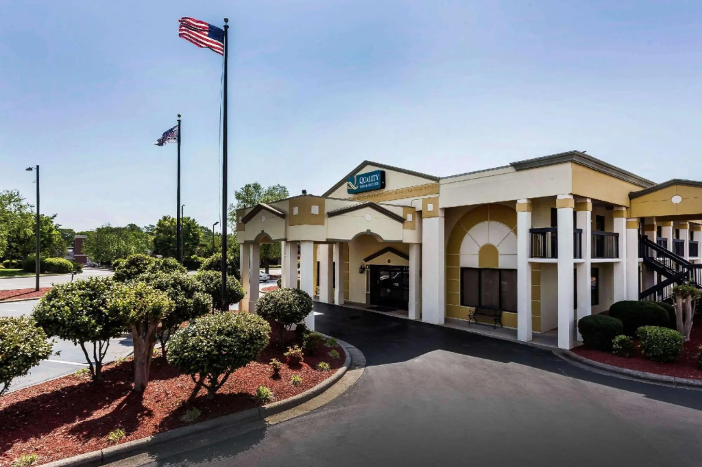 photo 1 of Ramada Limited Mooresville