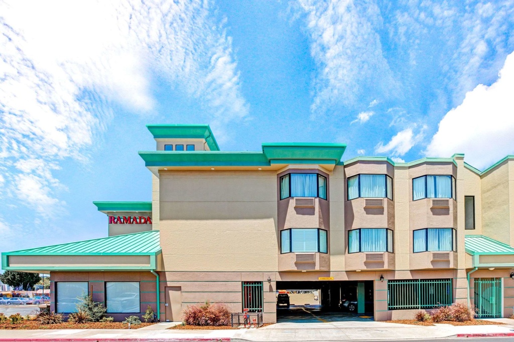 photo 1 of Hotel Aluxor SFO