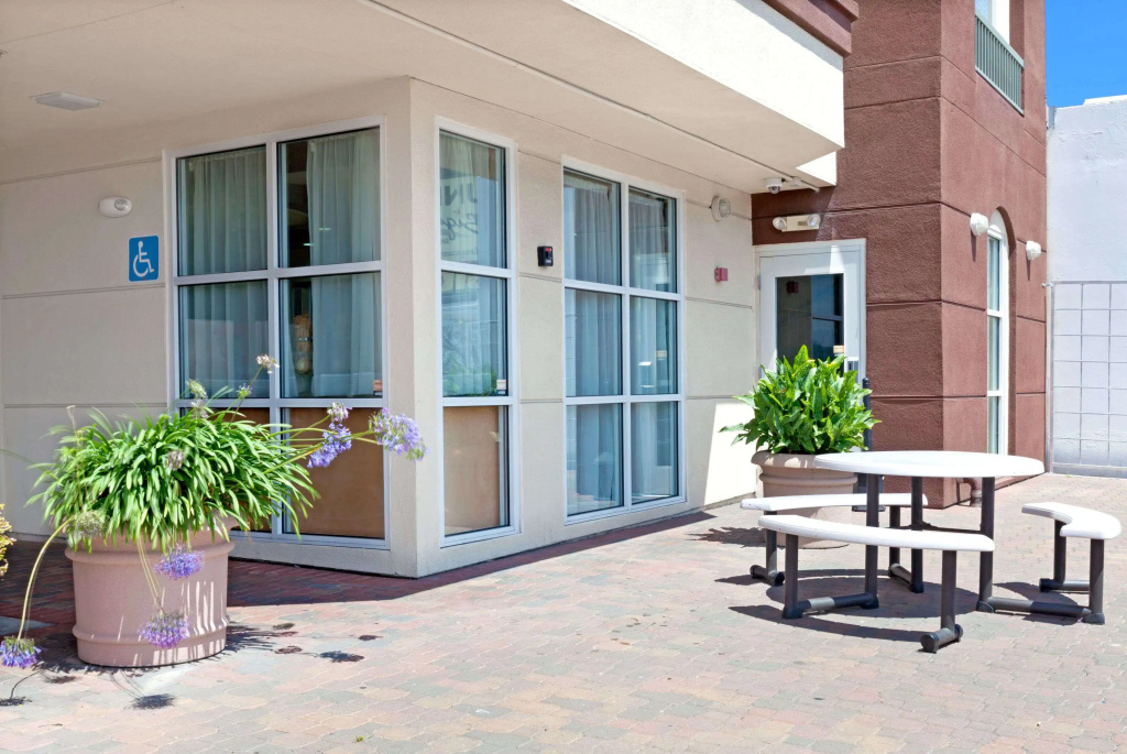 photo 1 of Ramada Limited San Francisco Airport North