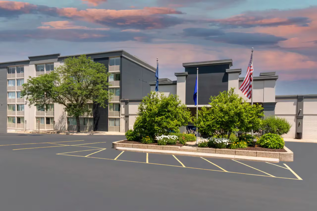 photo 1 of The Center Hotel Grand Rapids Airport