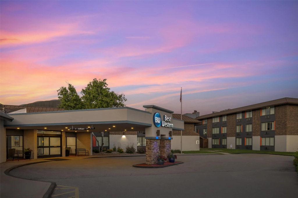 photo 1 of Best Western Rochester Hotel Mayo Clinic Area/St. Mary's