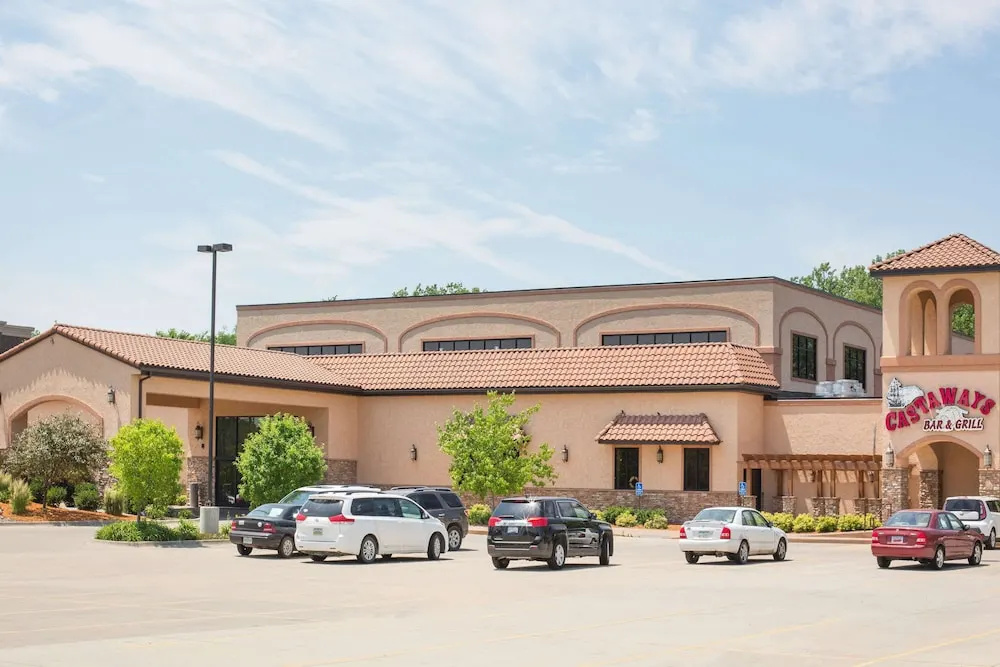 photo 1 of Ramada Tropics Resort / Conference Center Des Moines
