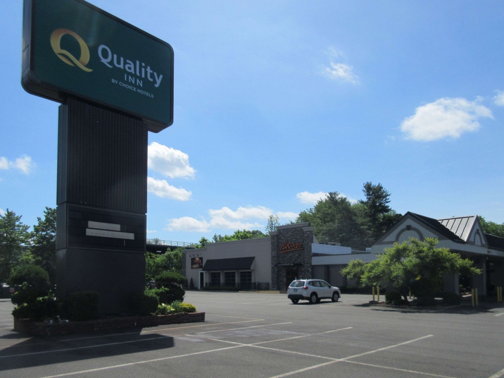 photo 1 of Quality Inn Wayne - Fairfield Area
