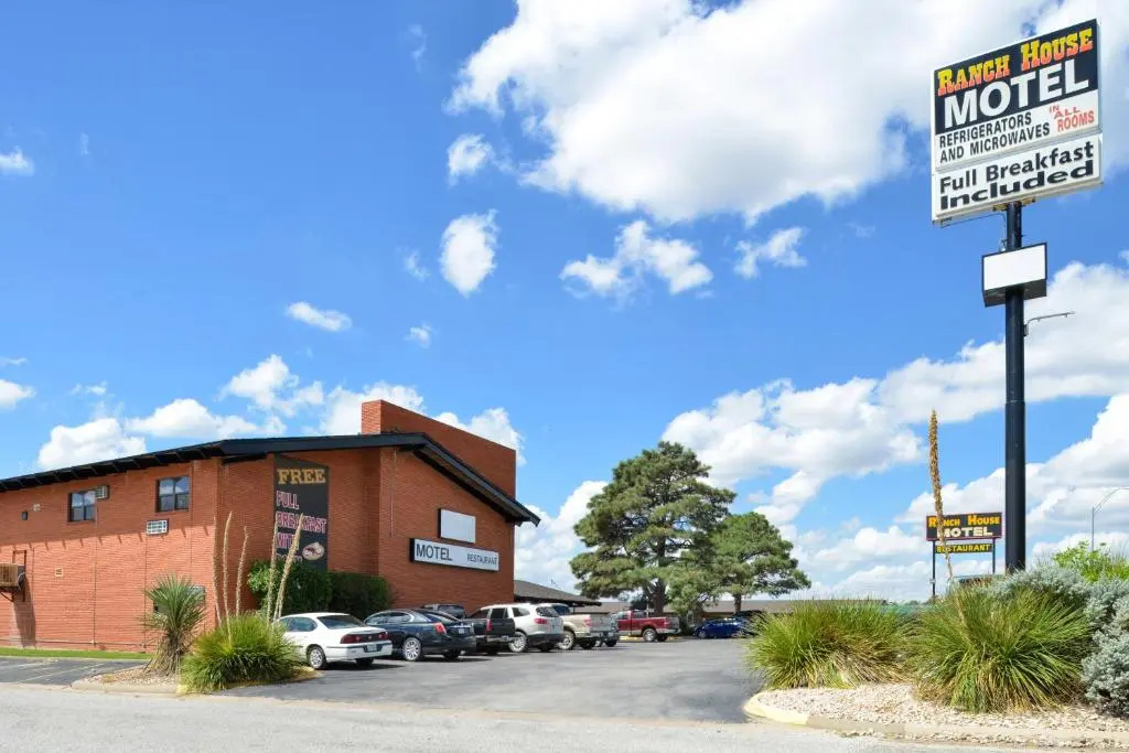 photo 1 of Ranch House Motel