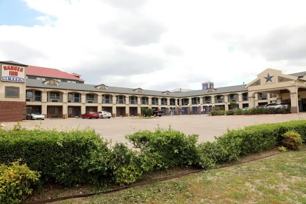photo 1 of Ranger Inn and Suites
