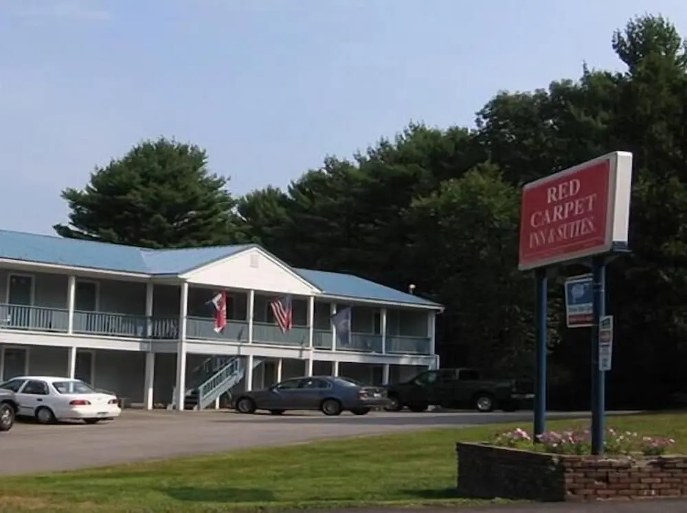 photo 1 of Red Carpet Inn & Suites