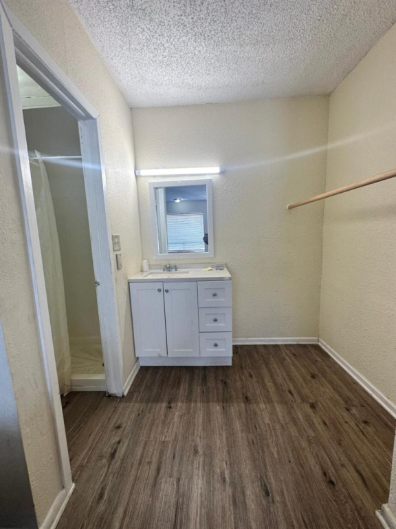photo 1 of Economy Inn