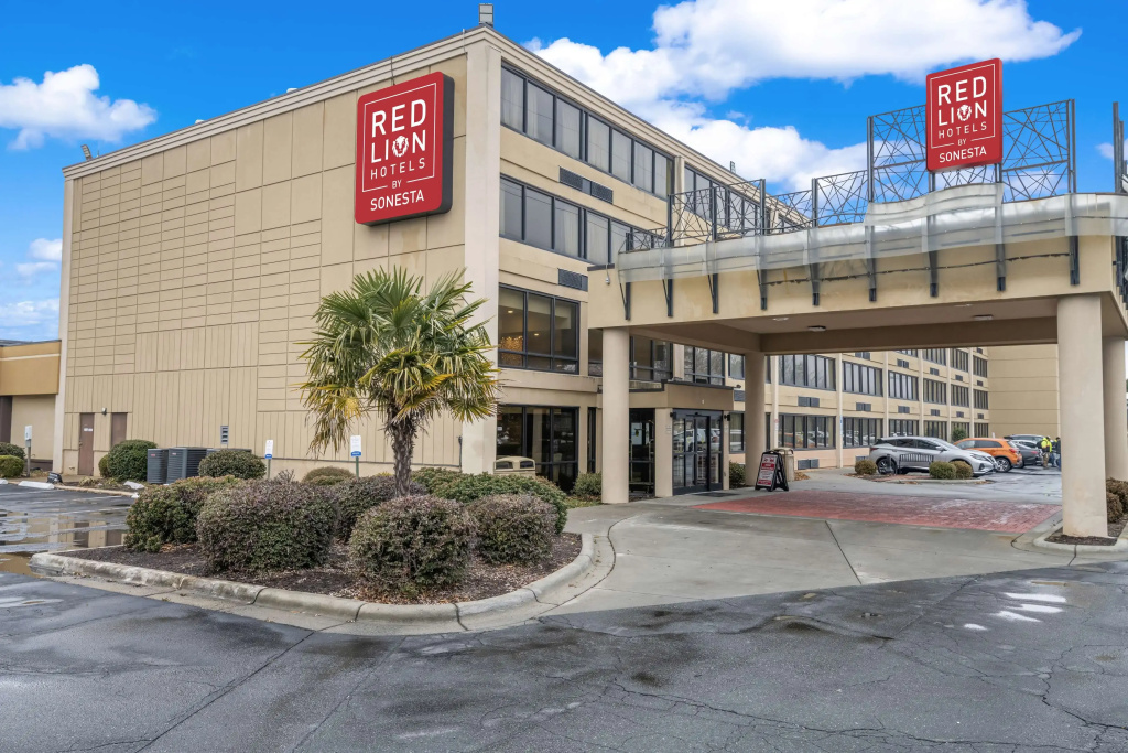 photo 1 of Red Lion Hotel Charlotte