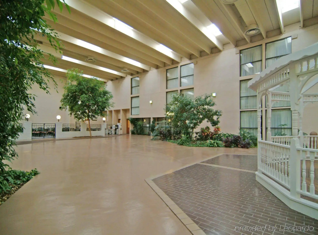 photo 1 of Red Lion Hotel Farmington