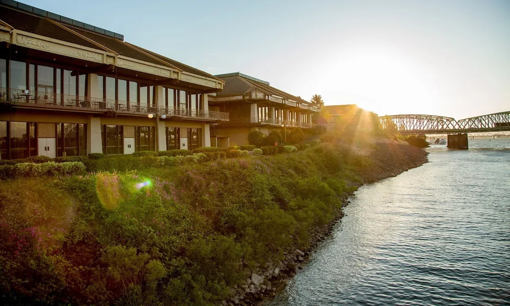 photo 1 of Holiday Inn Portland - Columbia Riverfront, An Ihg Hotel